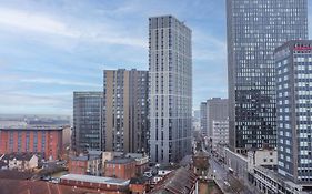 Luxury 2 Bedroom Apartment, On Broad Street!